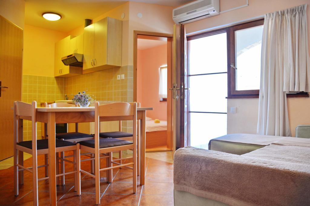 Apartments Joza Vir Ngoại thất bức ảnh